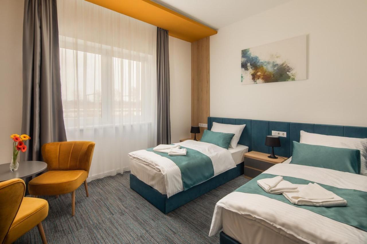 Sziget Hotel Nyíregyháza Екстериор снимка