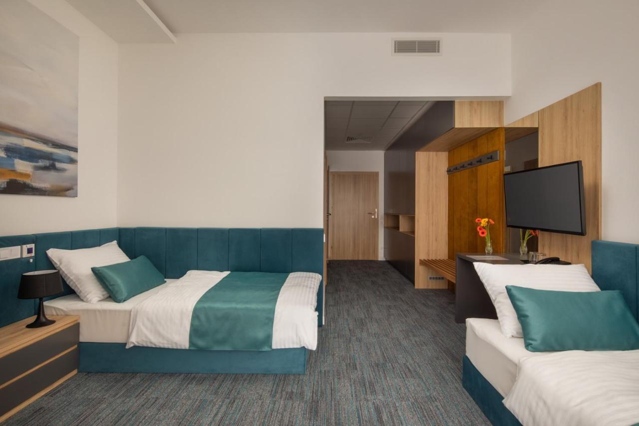 Sziget Hotel Nyíregyháza Екстериор снимка
