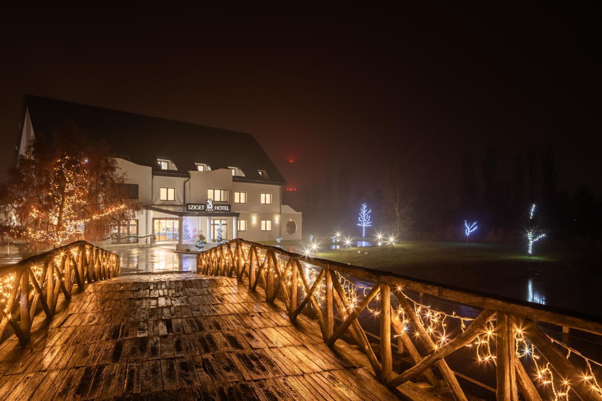 Sziget Hotel Nyíregyháza Екстериор снимка
